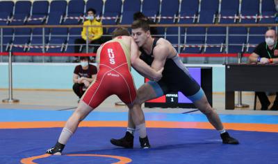 На соревнованиях по греко-римской борьбе в Рязани бал правили гости